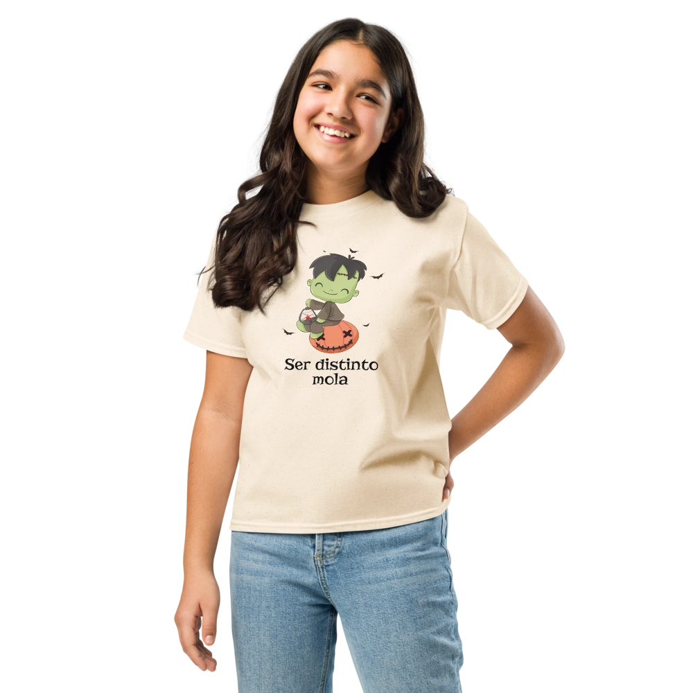 Niña con camiseta infantil divertida Frankie