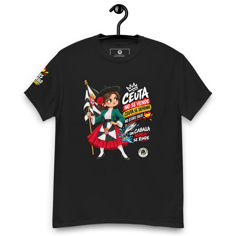 Camiseta Ceuta no se vende, Ceuta se defiende con ilustración de caballa femenina vestida con traje regional de Ceuta, en color negro.