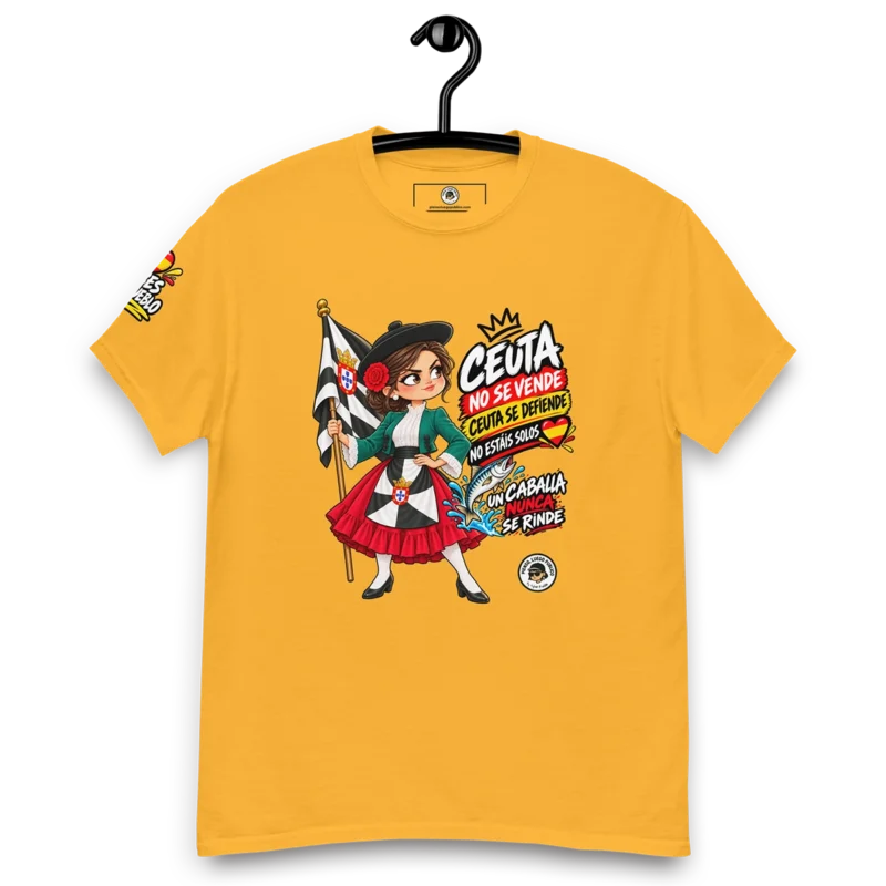 Camiseta Ceuta no se vende, Ceuta se defiende con ilustración de chica caballa vestida con traje regional de Ceuta, en color oro.